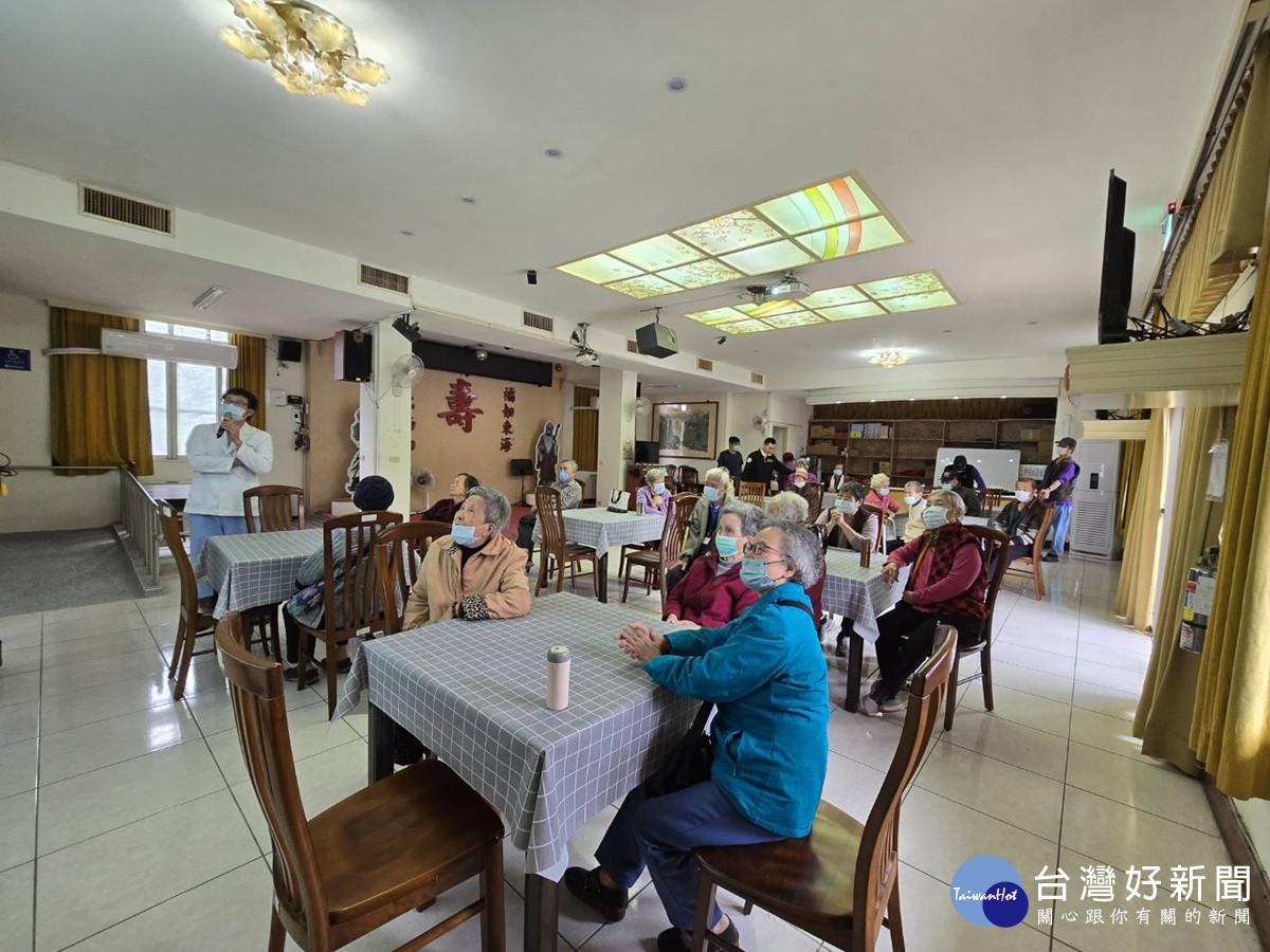 守護記憶的旅程　彰化榮家吳俊遠醫師分享失智症防治撇步