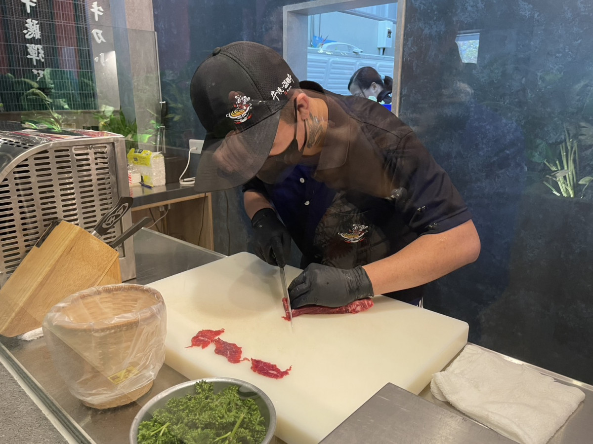 溫體牛每天現宰直送