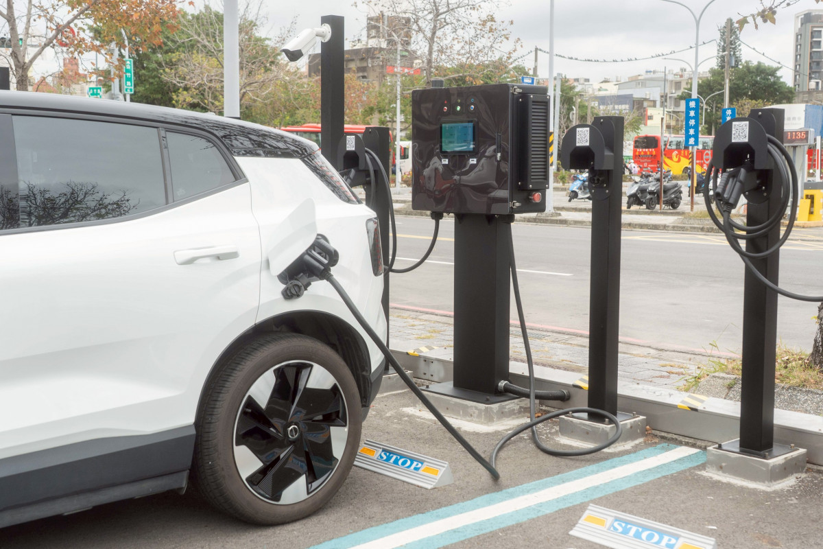 新竹火車站後站停車樁。
