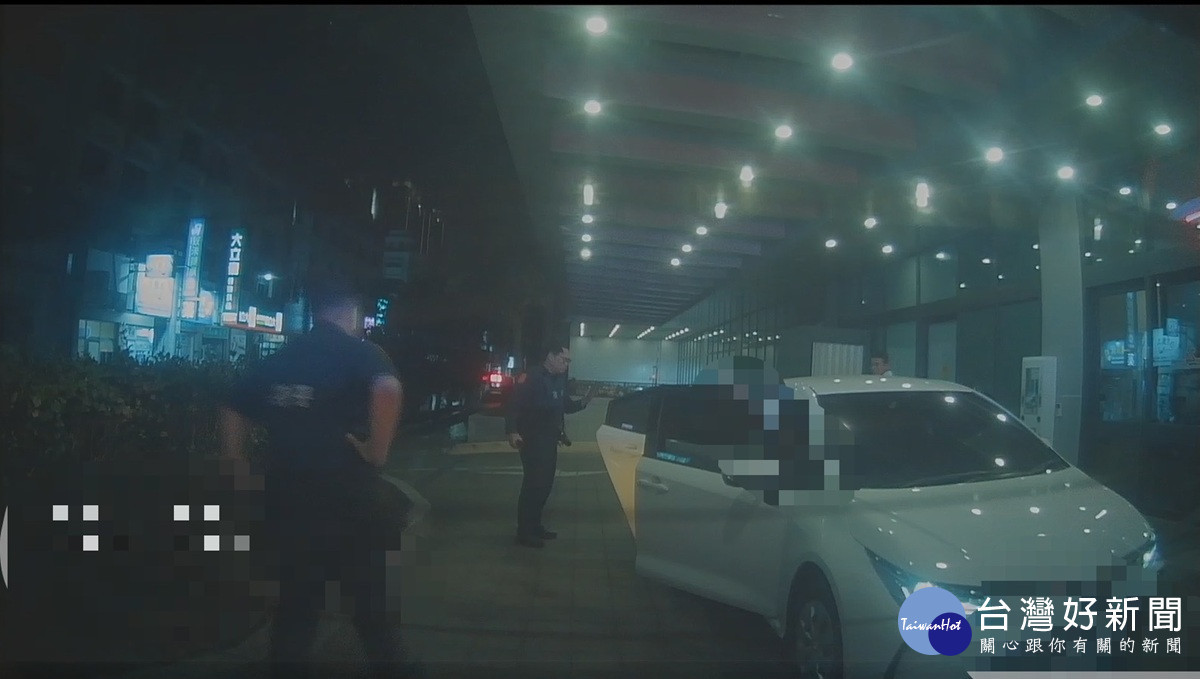 老婦癲癇發作命懸一線！田警開道20分鐘縮短至10分鐘