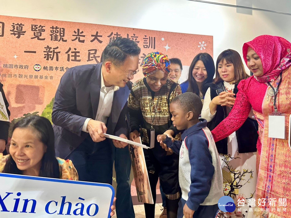 蘇俊賓指出，人與土地就像家人，相處久了會習以為常，偶爾透過旁人的眼光，才發現原來還有未曾注意的精彩。