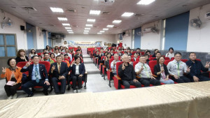 嘉義市家長協會40多名親子共組「美國華府深度交流參訪團」。（圖／記者陳致愷攝影）