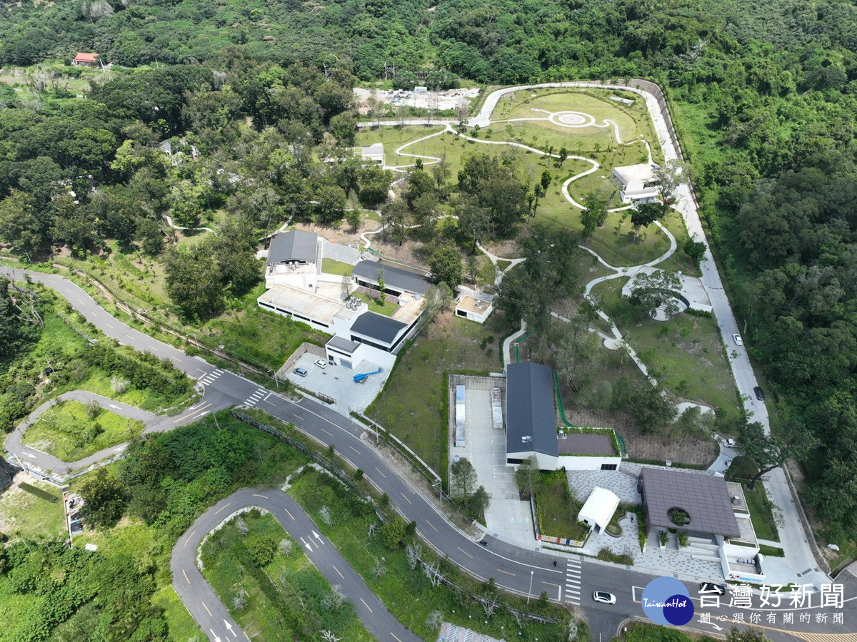 九九峰氦氣球園區即將試營運。（縣府提供）