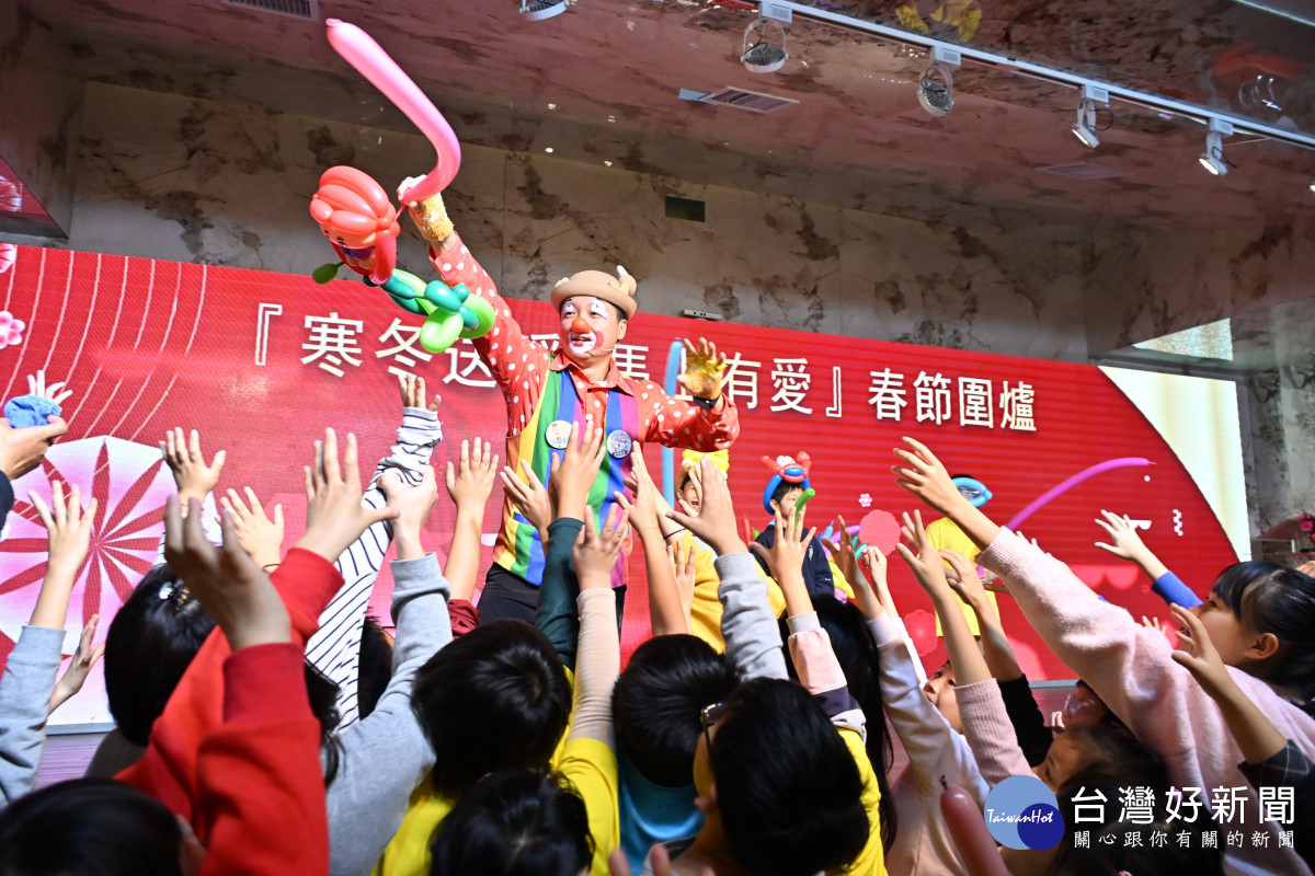 寒冬送暖不打烊　彰化縣府攜手麗園飯店百桌圍爐陪弱勢迎新年