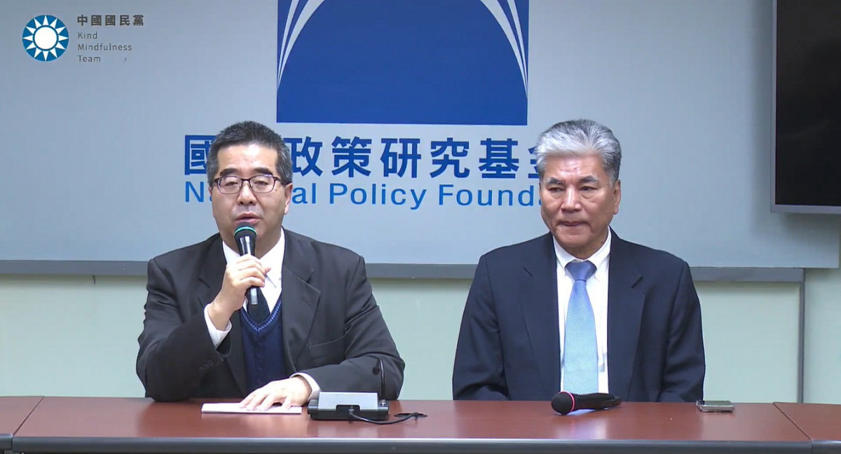 中國國民黨副主席蕭旭岑（左）與國家政策研究基金會副董事長李鴻源（右）。（圖／翻攝自中國國民黨Facebook直播）