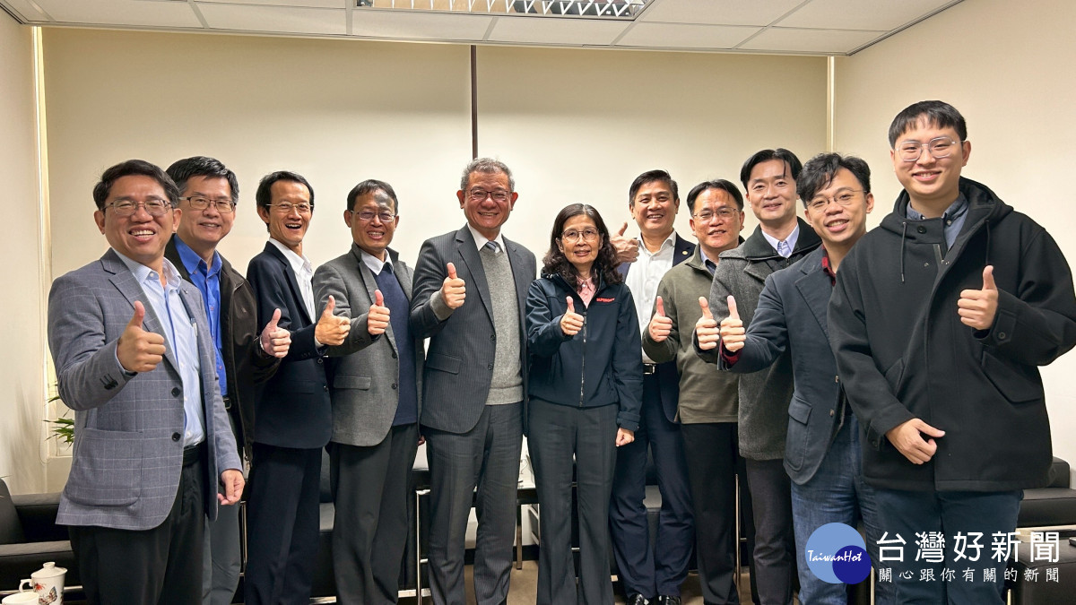 北水分署拜合桃園市調查處相關人員合影。