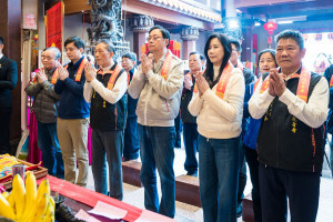 張市長參香祈福。