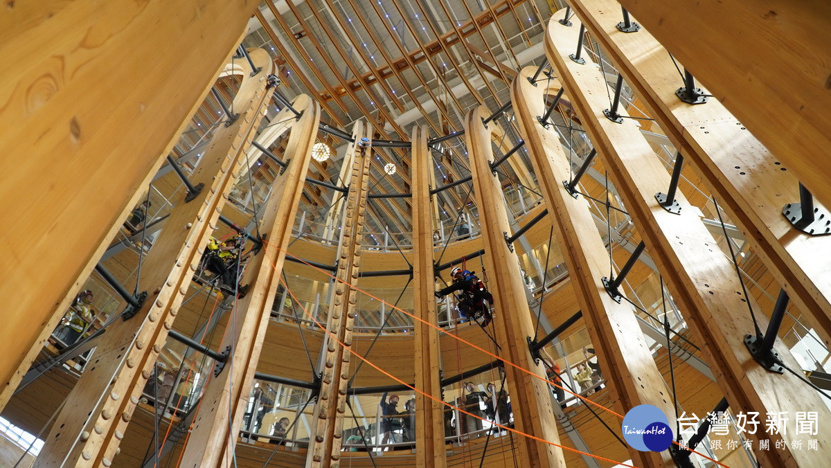 樹德生命巨樹建設成為繩索救援賽適合的場地。（樹德半山夢工廠提供）