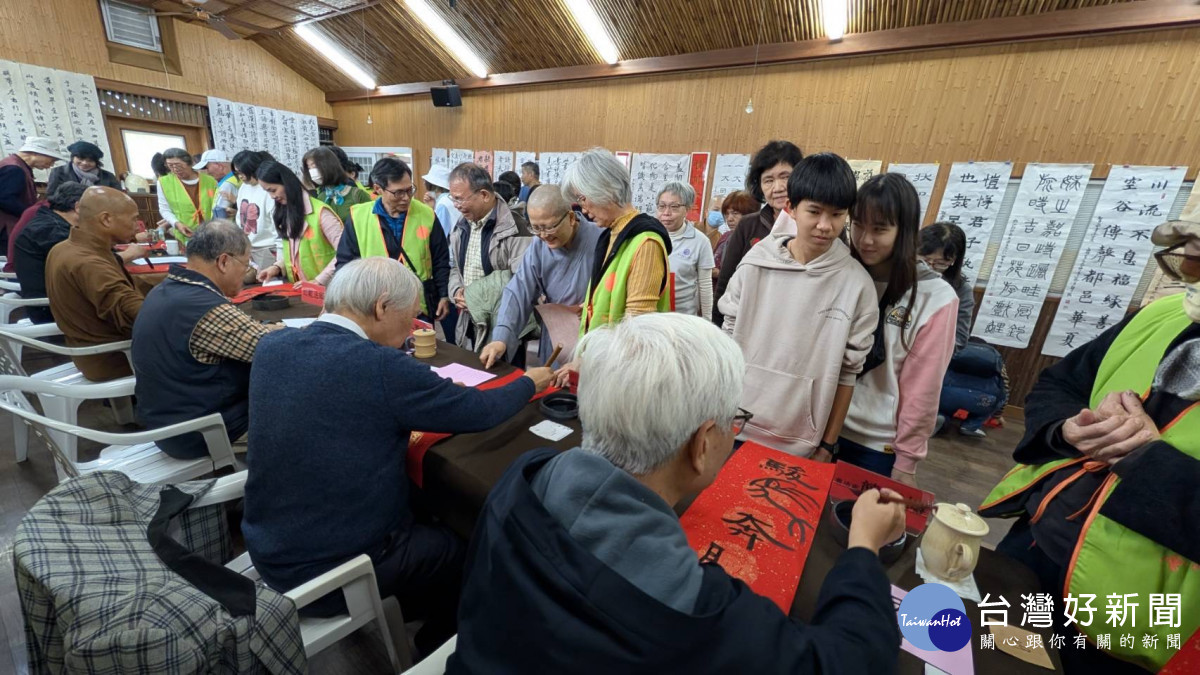 嘉義縣竹崎鄉灣橋晧月精舍今天舉辦一年一度盛會新春雅集活動。（圖／民眾曾博怡提供)