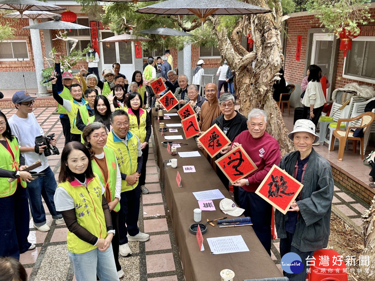 嘉義縣竹崎鄉灣橋晧月精舍今天舉辦一年一度盛會新春雅集活動。（圖／民眾曾博怡提供)