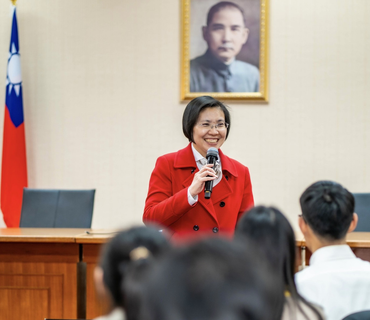 徐欣瑩認為初選辦法公不公平、科不科學、透不透明才是重要。