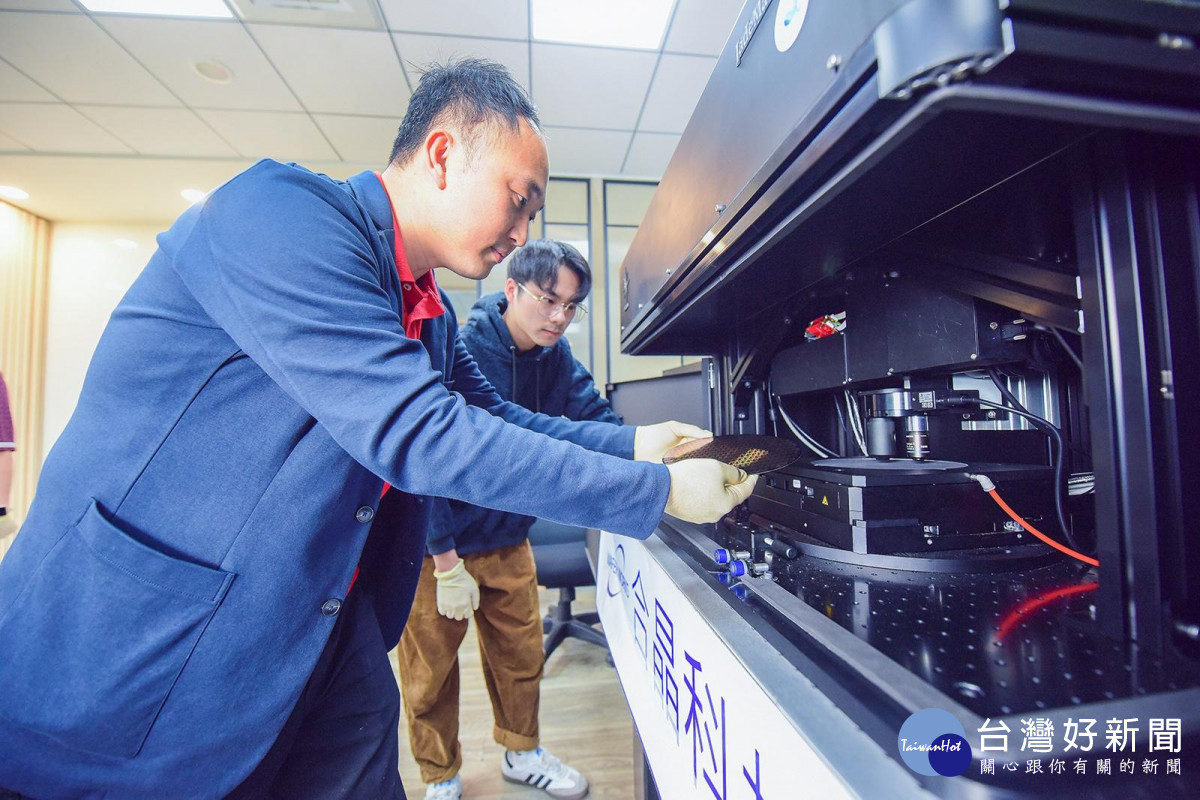 中原大學推動半導體人才培育，除課程與產學鏈結外，亦同步完善研究中心與實驗量測資源。