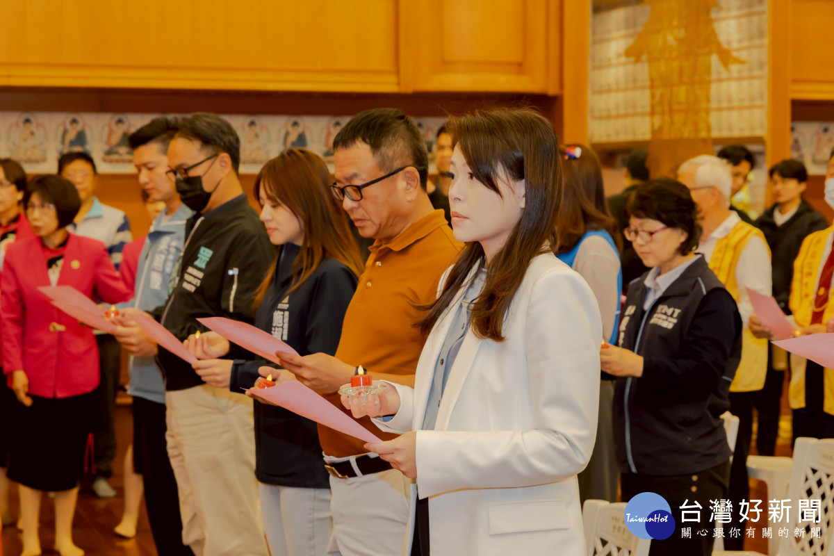 法寶寺舉辦年度祈福　高虹安偕民代共祈平安