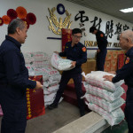 雲林縣警察局今天(4日)舉辦「關懷弱勢迎春送暖」公益活動，匯集社會各界捐贈愛心物資，送暖縣內弱勢家庭與獨居長者／翻攝照片