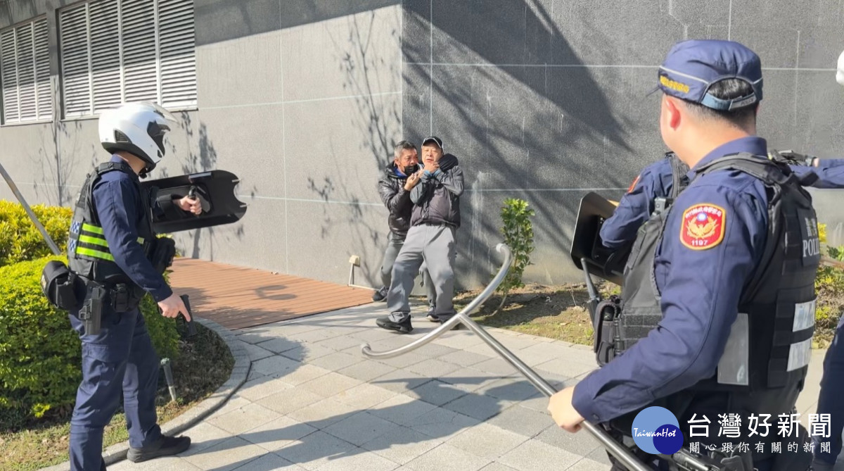 竹縣警局辦理隨機攻擊演練　提升即時應變及跨機關協同處置力