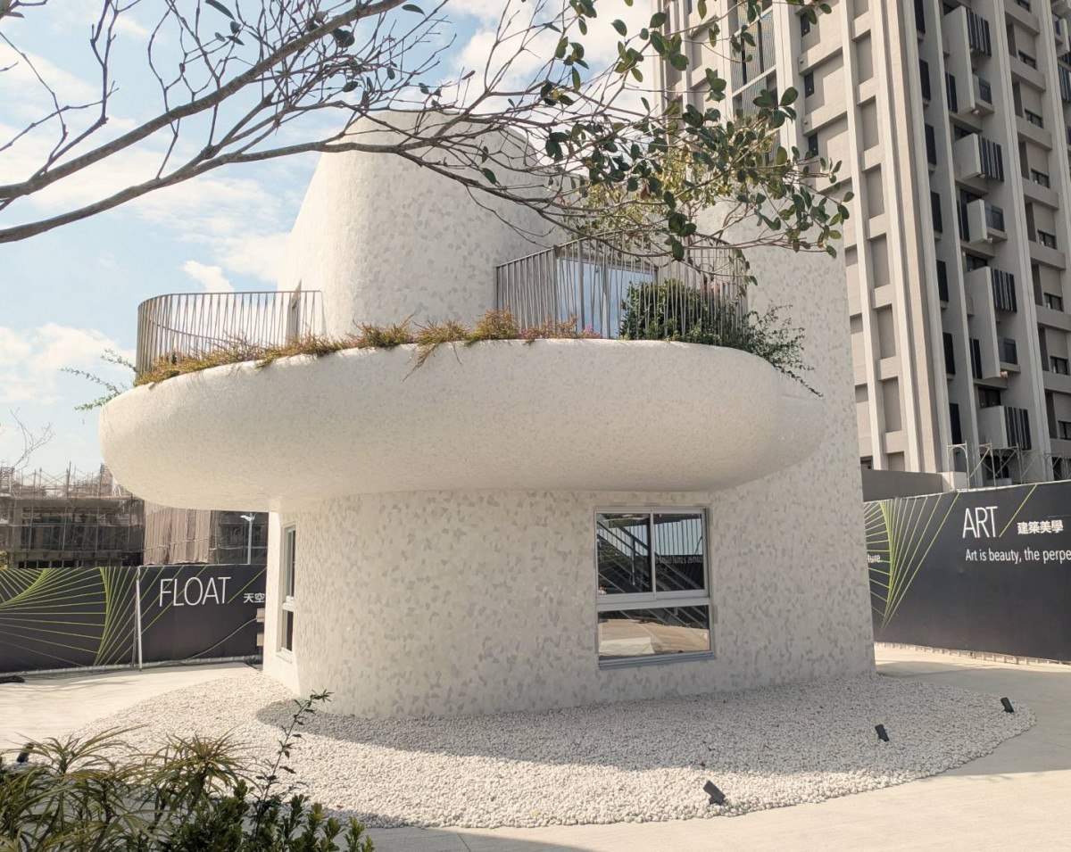 誠邑築建設特別打造1:1陽台試作體，將設計圖紙轉化為工藝實踐。