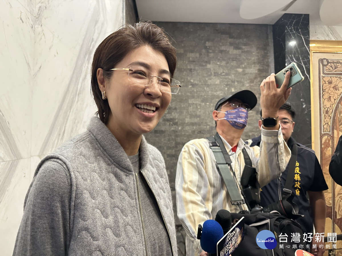 許縣長積極推動南投縣能自行處理垃圾問題。（記者扶小萍攝）