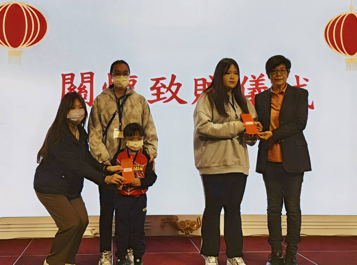 新竹榮服處「相見歡」圍爐 　認養人與學子溫情團圓