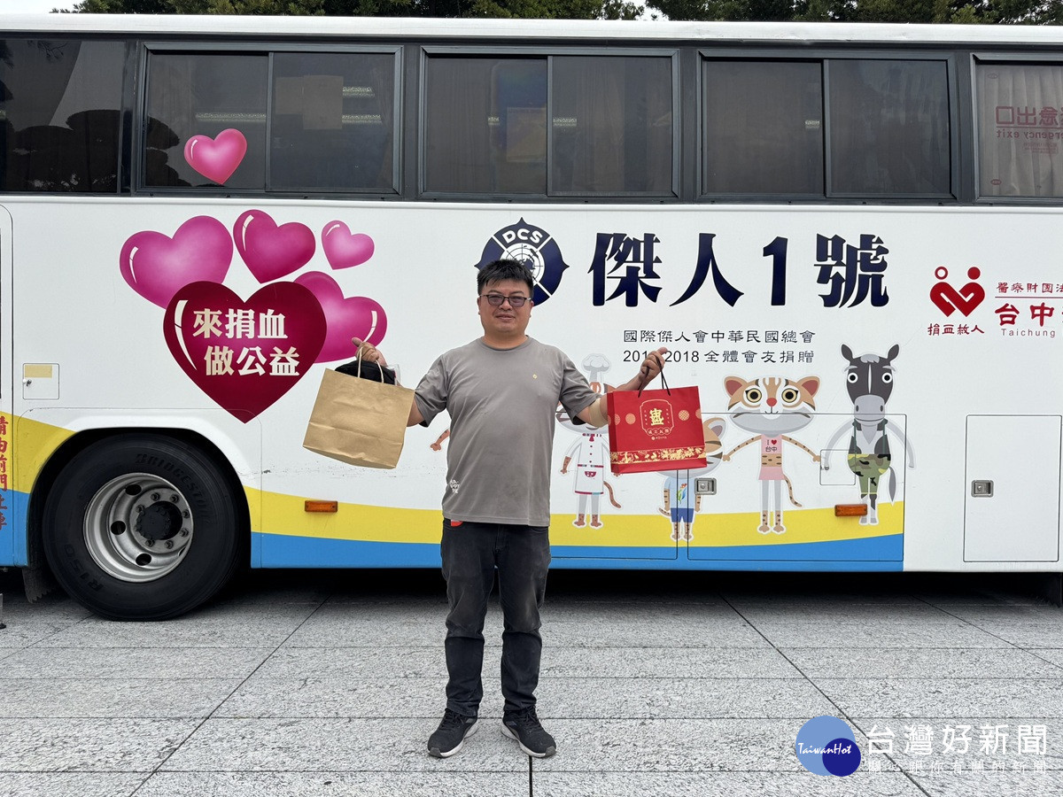 成美文化園愛心做公益喜迎馬年   響應捐血挽袖照福人群