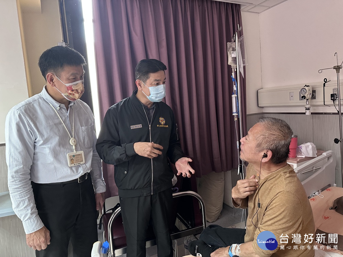 春節前夕關懷送暖　彰化榮服處慰問台中榮總住院榮民