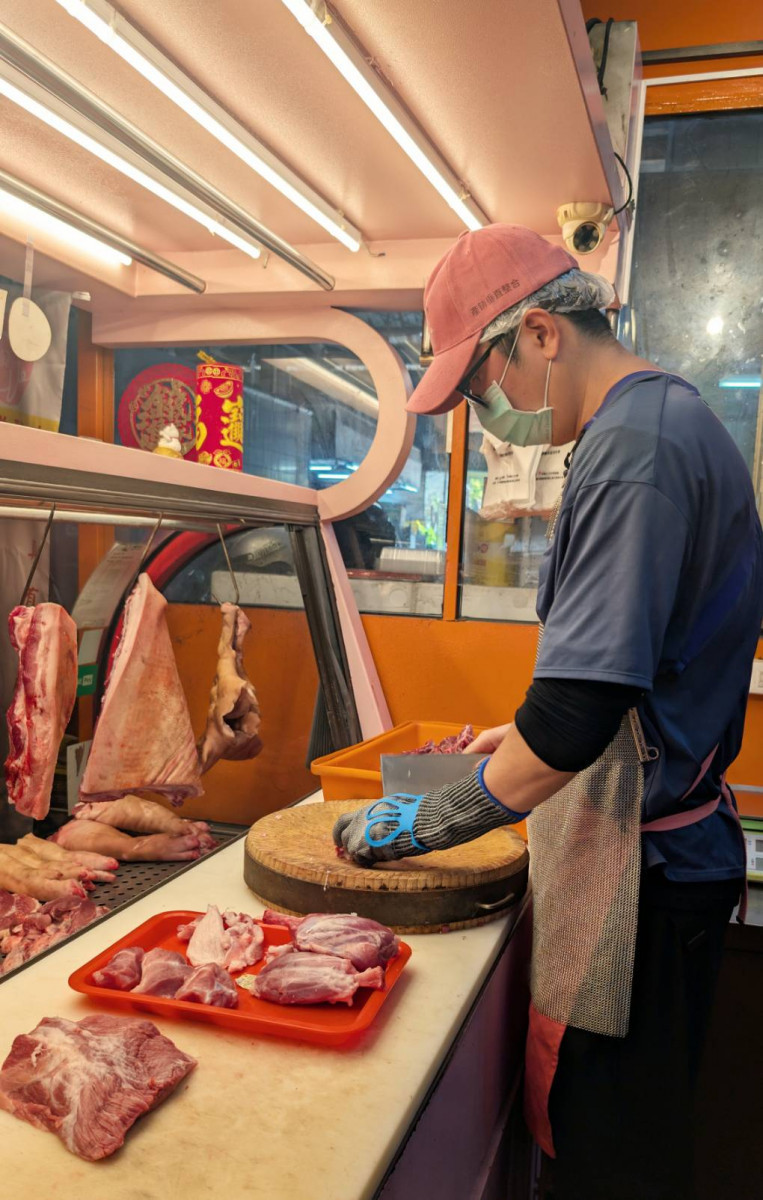 年節將至，小鮮肉直賣網堅持維持豬肉價格平穩。