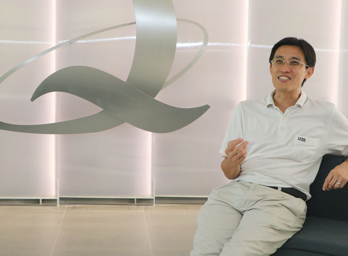 成大物理系梁永成教授、外文系廖培真教授　榮獲傑出人才發展基金會114年「飛躍講座」