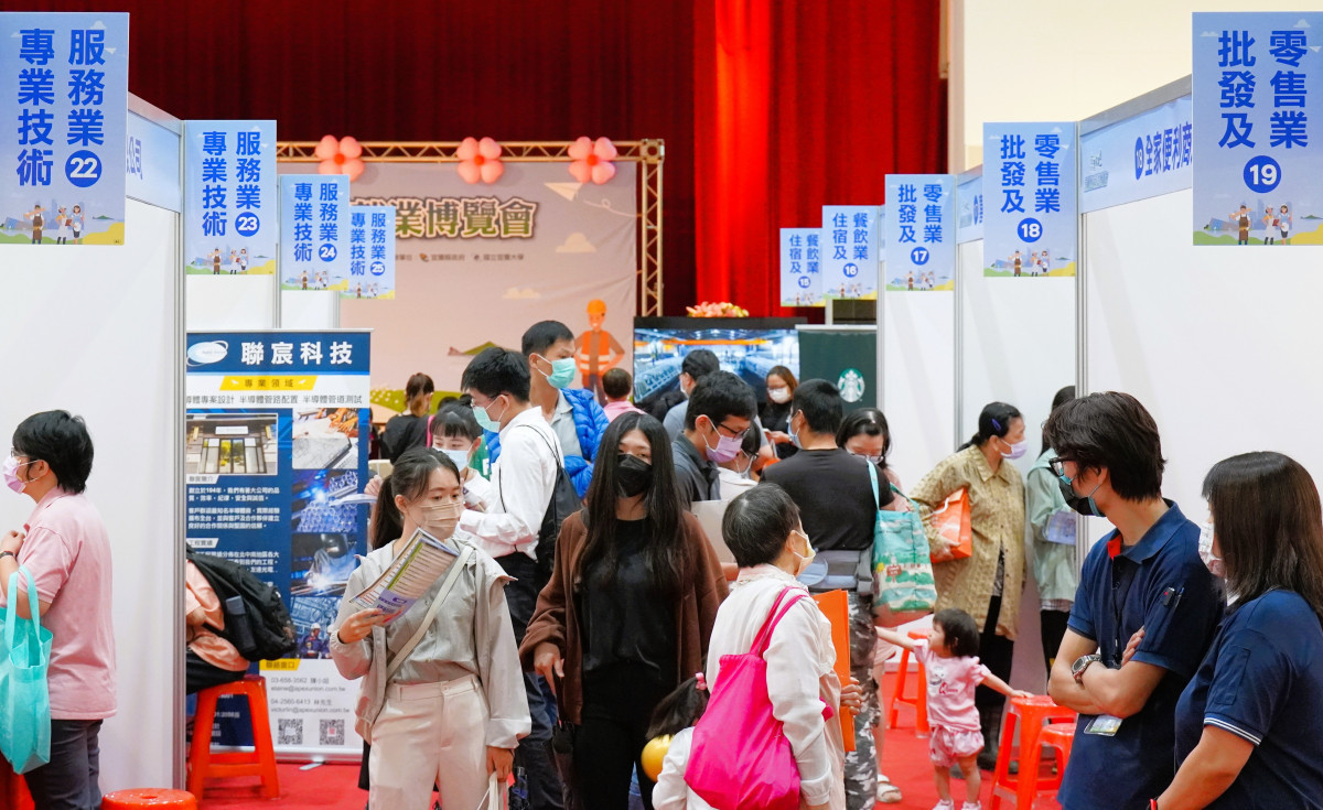 「台灣就業通」網實服務　勞發署北分署釋2萬職缺助民眾年後轉職