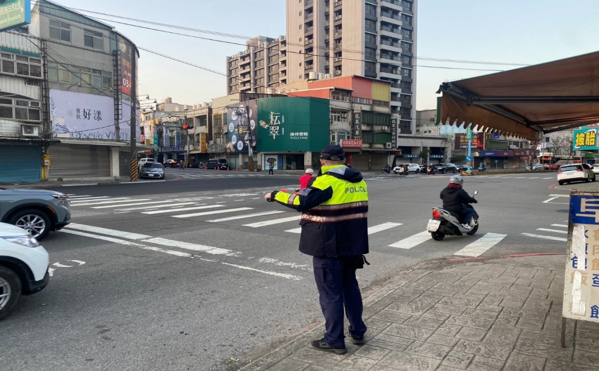 春節9天連假湧返鄉潮　楊梅警分局啟動交通疏導、公布替代道路