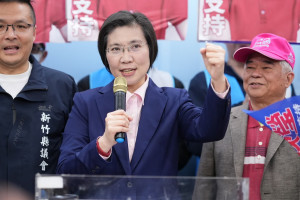 徐欣瑩正式登記參加2026新竹縣長黨內初選。