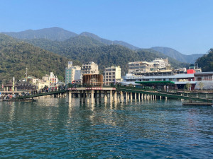 日月潭水庫水位出現明顯下降趨勢。（日管處提供）