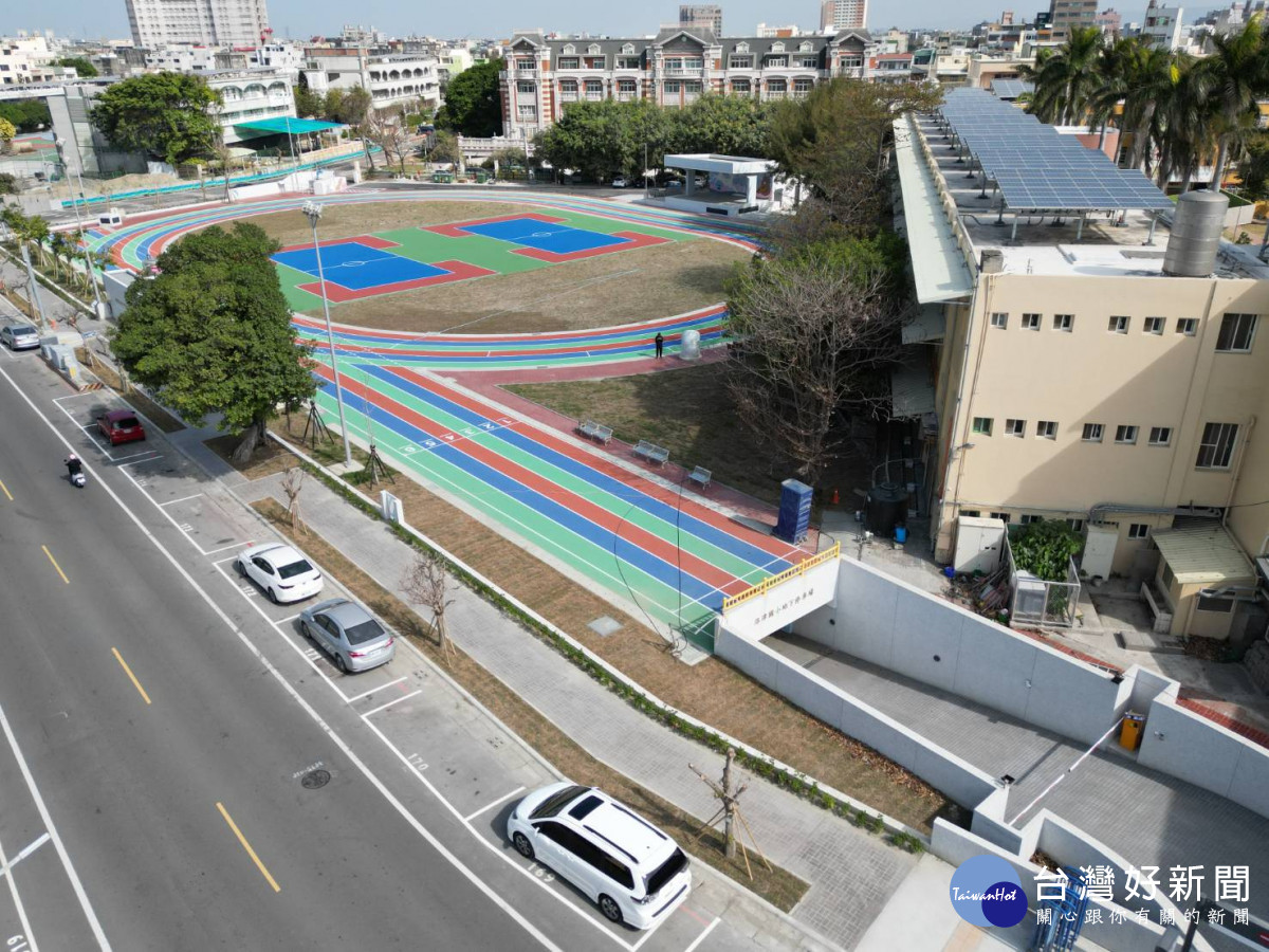全國首創停車＋蓄洪共構，鹿港洛津國小地下設施啟用提升防洪與交通效能。圖／彰化縣政府提供
