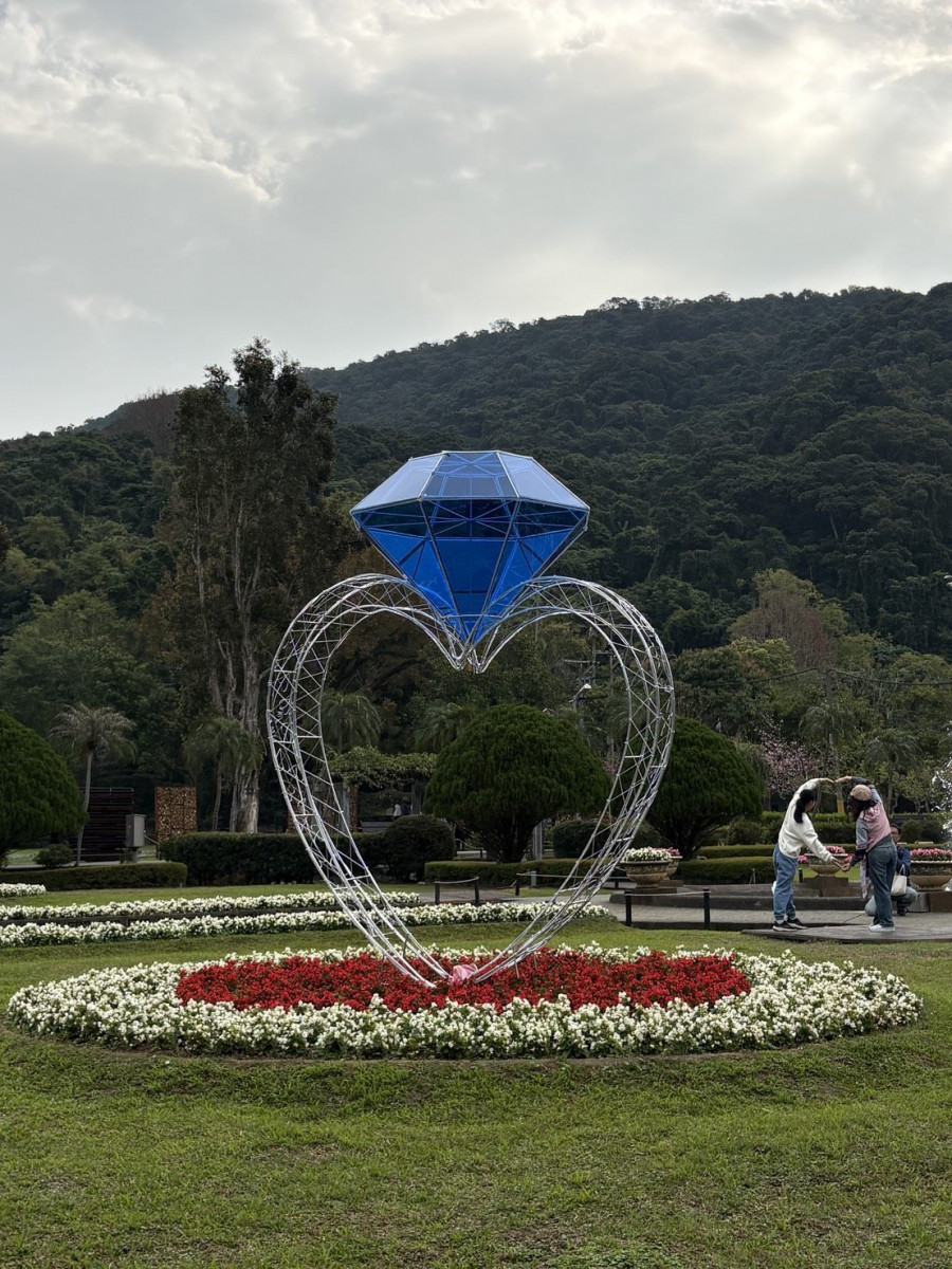 士林官邸鬱金香展2/26登場　巨大「鑽戒」地標成全臺最浪漫求婚勝地