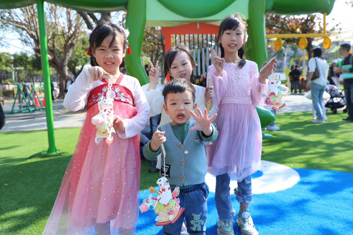 嘉義市馬年小提燈「馬上熊賀」　2/24起文化公園限量發放