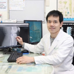 醫師說明。林重鎣