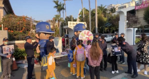 開學日啟動護童專案，彰警警民合作守護學童平安上學。圖／彰化縣警局提供