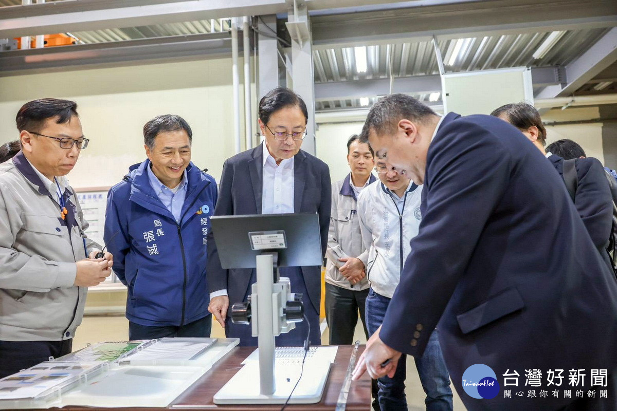 桃園市長張善政受邀參訪鉅祥企業觀音廠。