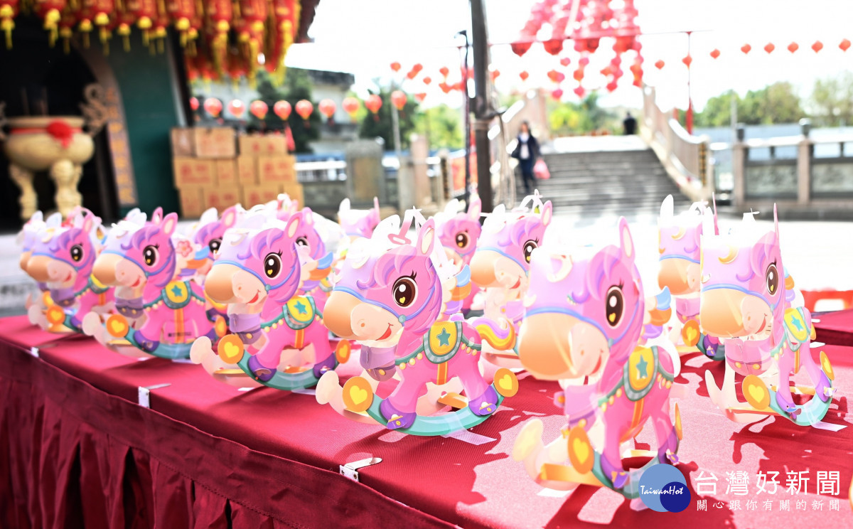 「2026白沙坑迎燈排文化節」燈籠。圖／記者鄧富珍攝