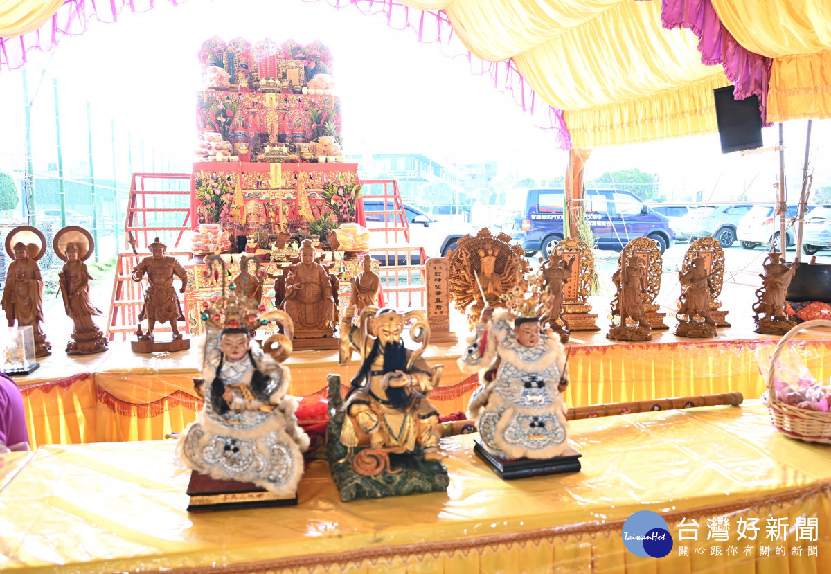 「天官賜福陰陽兩利大法會」鹿港登場，祈願國泰民安、百業興隆。圖／彰化縣政府提供