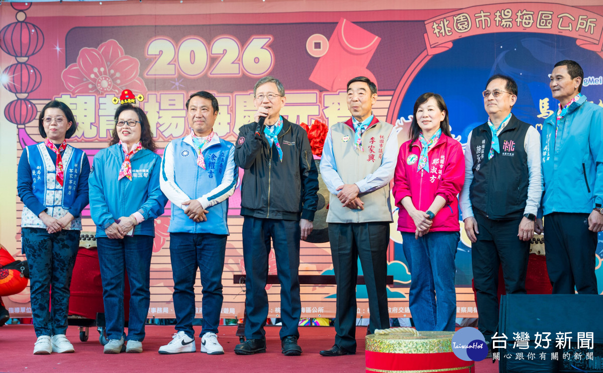 元智大學攜手忠欣公司推動TOEIC榮譽學院，簽署儀式中，與會主管合影