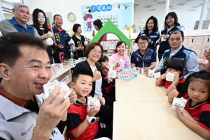 彰縣加碼1億540萬元續推「生生有鮮乳」，擴及私校幼園守護學童營養。圖／彰化縣政府提供