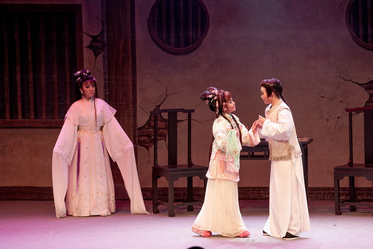 跨世代攜手獻藝唱響歌仔戲新篇章，《撿紅包》3/14浪漫登場。