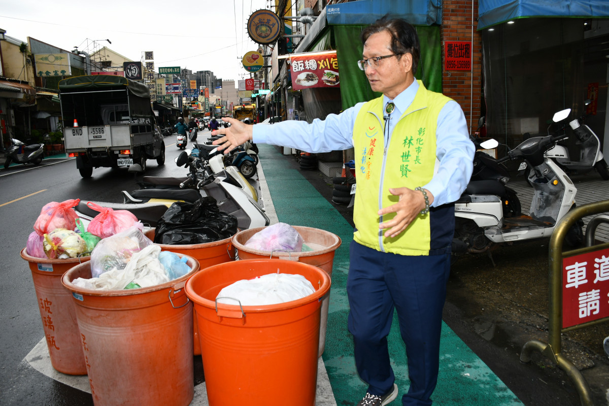 林世賢市長認為人行道劃設雖有必要但路幅縮減太多也該檢討。圖／彰化市公所提供
