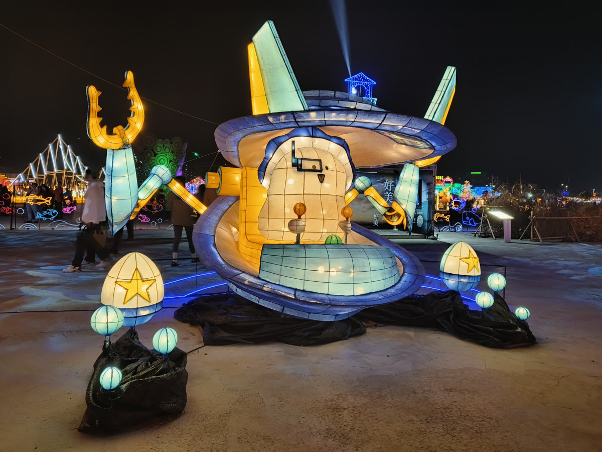 2026台灣燈會由嘉義縣環境保護局規劃的「永續海洋燈區」受到親子遊客熱烈歡迎/嘉義縣府提供