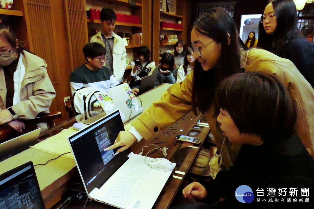 攜手特教生打造沉浸式學習場域，元智大學讓大溪老街變身VR文化教室。