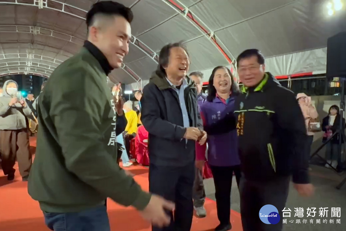 5個里的居民齊聚一堂歡樂交流，立法委員王世堅到場致意。