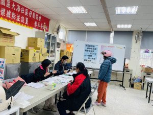 戶所下鄉受理換發簿證。