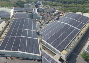 迎戰全球 ESG 永續浪潮，新晶投控綠電售電平台迎來重大突破，在手訂單衝破 100MW 新高！透過精準供電國內半導體供應鏈，結合航太事業穩健出貨，為公司挹注長期穩定的營收基石。