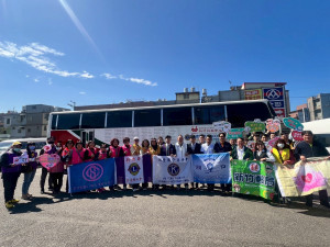 新竹郵局攜手慈善單位共同舉辦「捐熱血 郵愛心」關懷社區捐血活動。