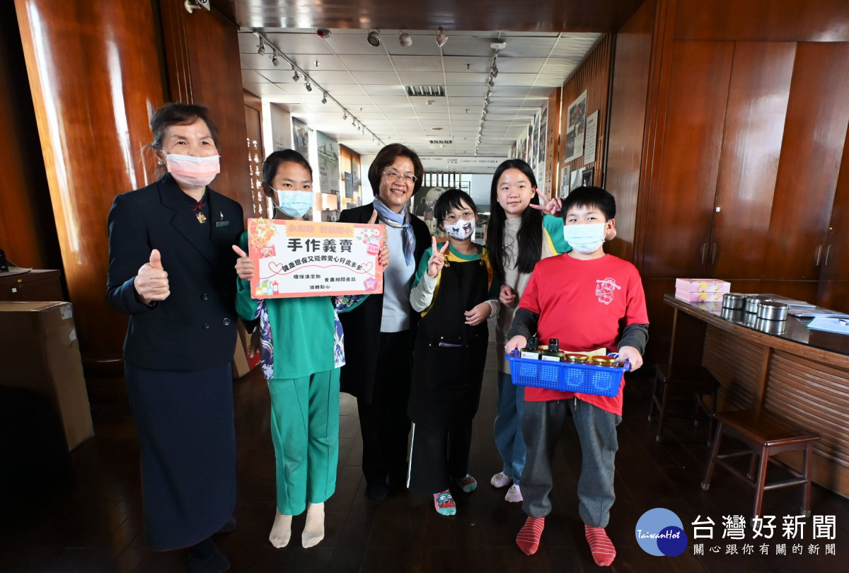 第五屆慈濟×PaGamO彰化縣縣市盃環保防災勇士PK賽登場，360名學生以電競學防災。圖／彰化縣政府提供