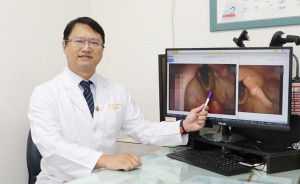 醫生說明。林重鎣